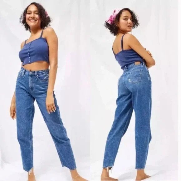 American Eagle Outfitters Denim - American Eagle Relaxed Mom Jean Size 6